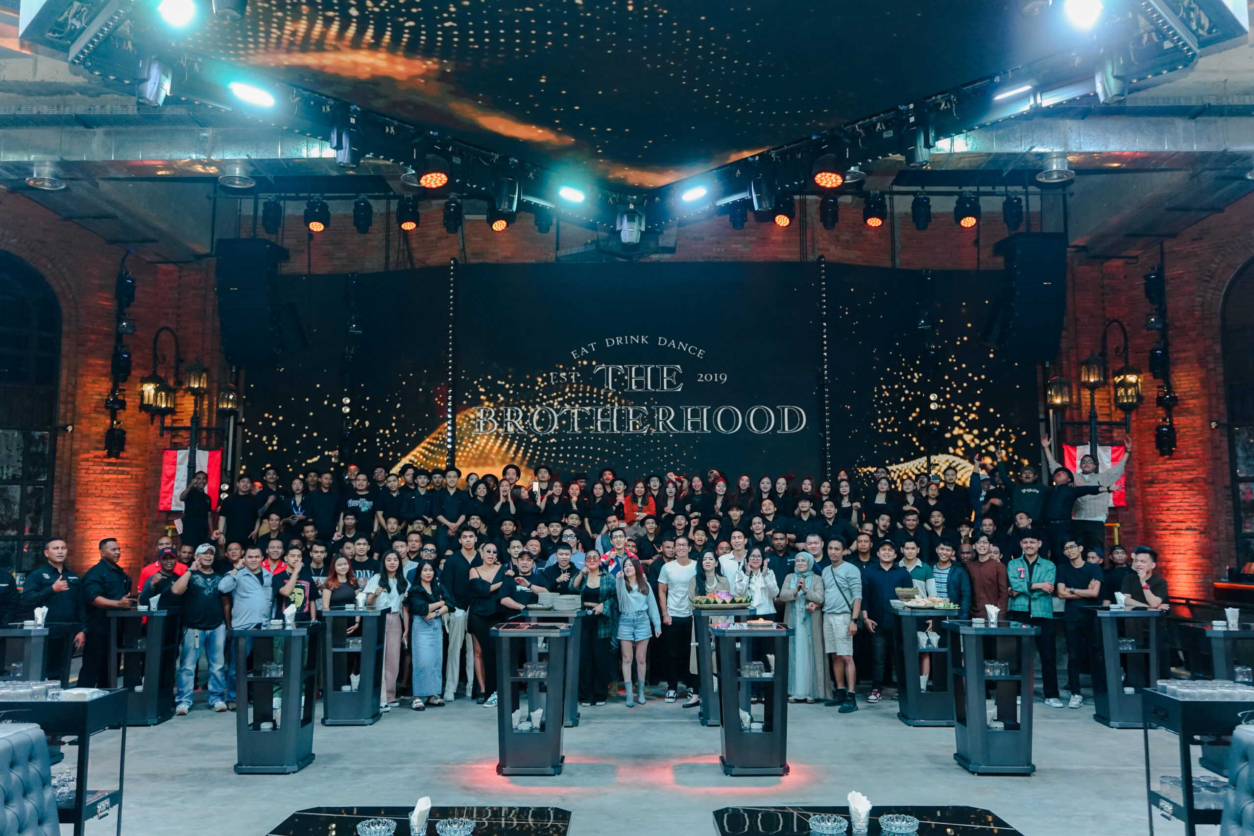 Segera Dibuka: Brotherhood Bunker, Nightclub Terbesar di Indonesia 2024 13 Brotherhood bunker Bandung team seremoni