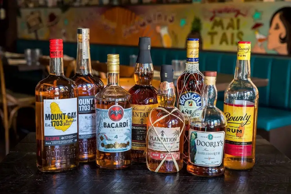 minuman alkohol tinggi rum