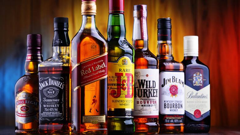 minuman alkohol tinggi whiskey