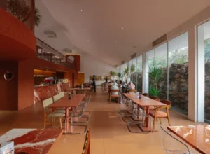 Feed Lo Gak Akan Gagal di 21 Cafe Jakarta Pusat Ini! 12 Common Grounds Terra @ Menteng Tennis Club