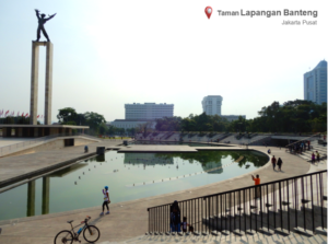 10 Spot Nongkrong Hits Jakarta Pusat, Bikin Ketagihan! 10 Taman Lapangan Banteng