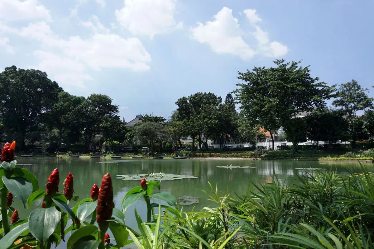 10 Spot Nongkrong Hits Jakarta Pusat, Bikin Ketagihan! 18 taman situ lembang