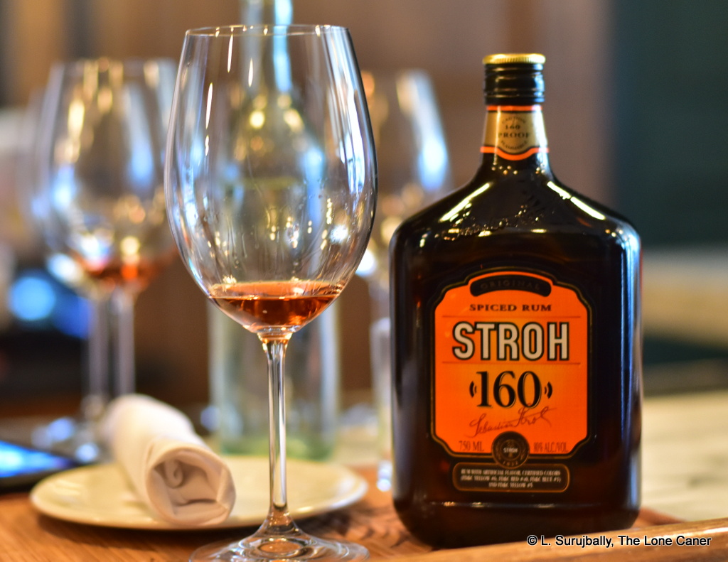 minuman alkohol tinggi Stroh Rum 