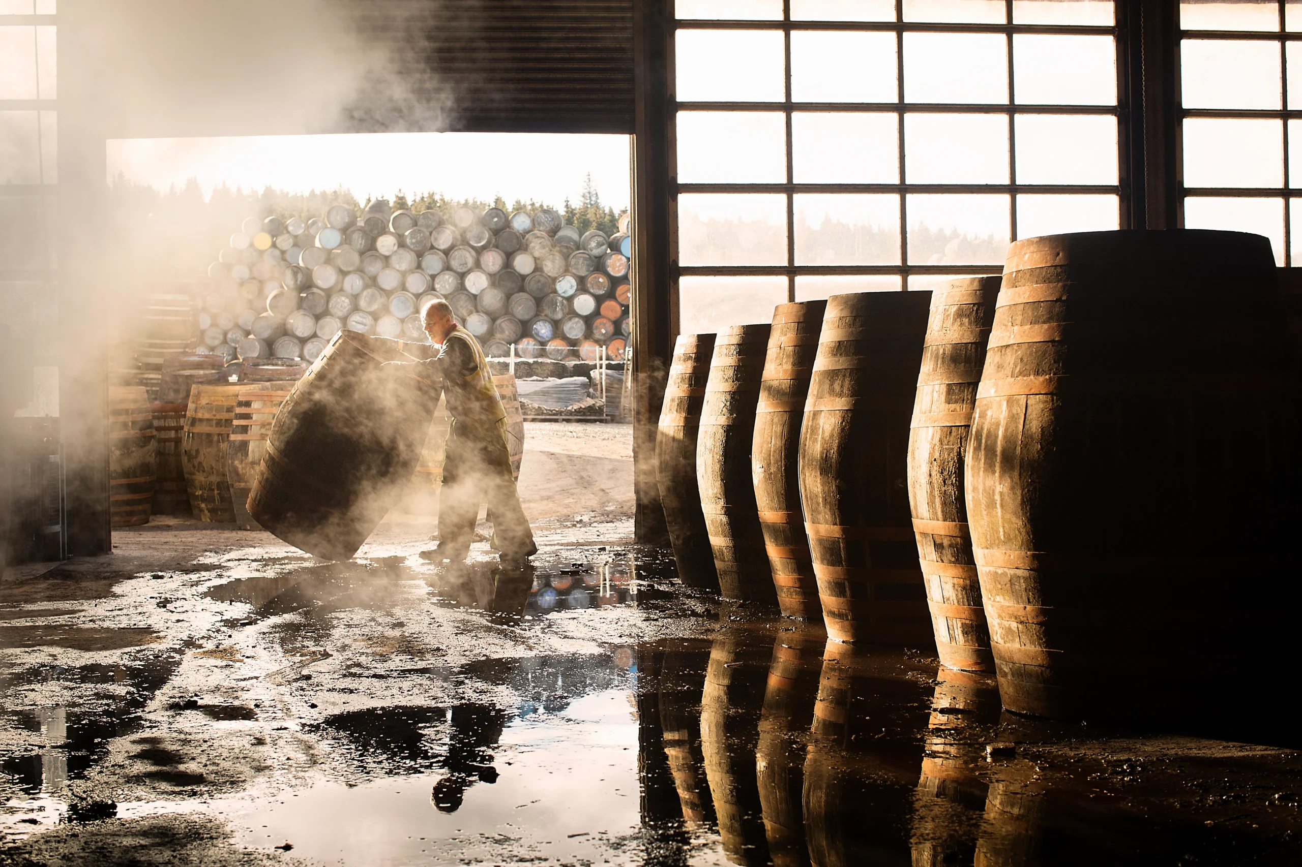 Whiskey atau Whisky? Panduan Ringkas Buat Pecinta Spirit 12 Asal Usul Nama Whiskey Whisky scaled