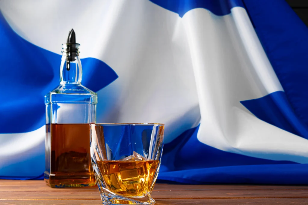Whiskey atau Whisky? Panduan Ringkas Buat Pecinta Spirit 4 Scotch whisky bendera skotlandia