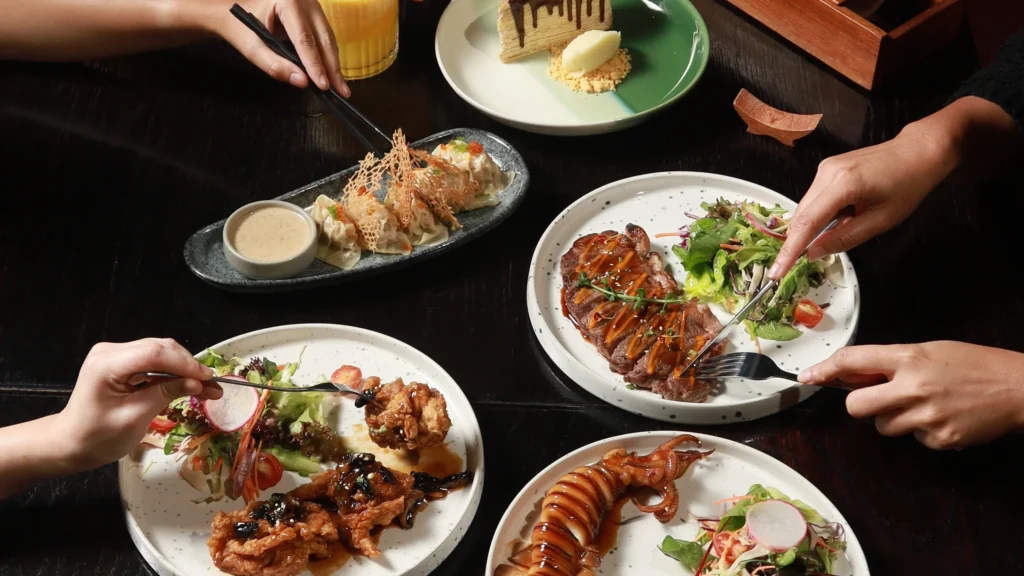 Etika sosial makan di restoran fine dining