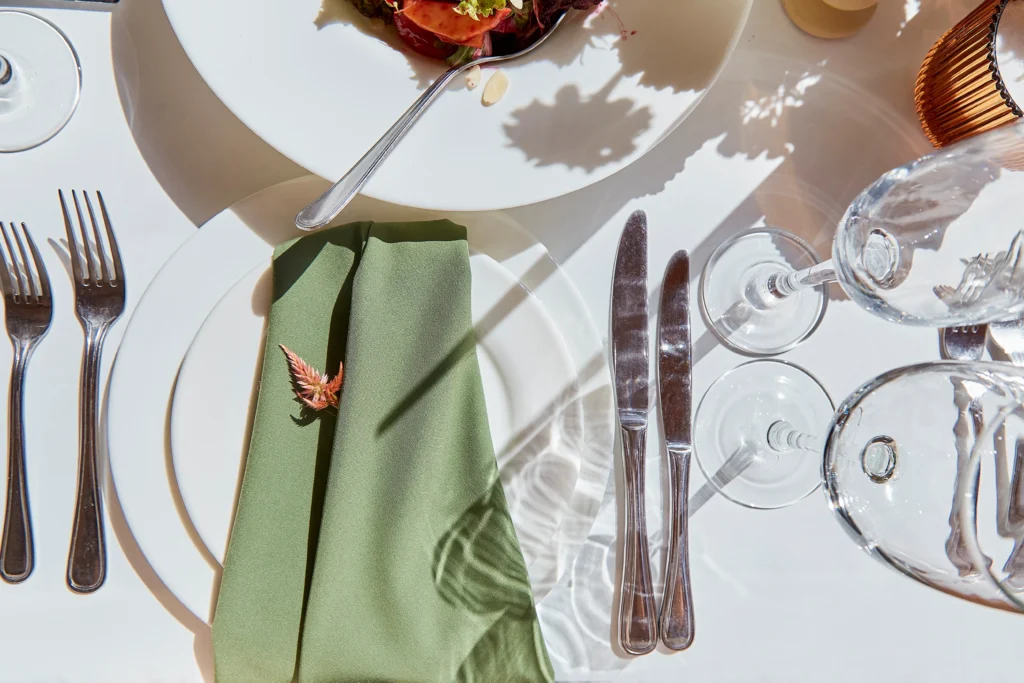 Menggunakan glassware fine dining