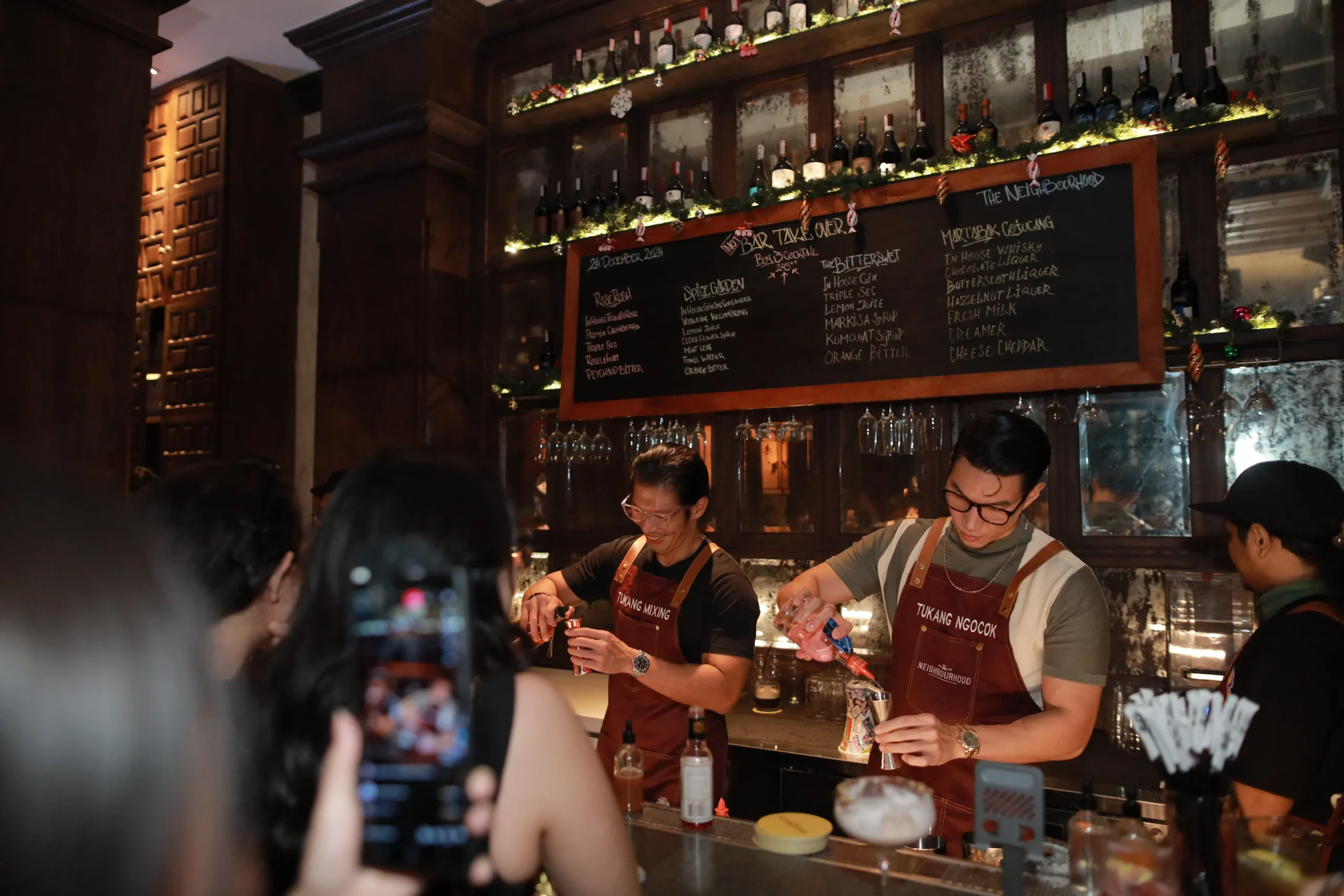 Kerja Jadi Bartender Kayak Apa Sih 2 scaled