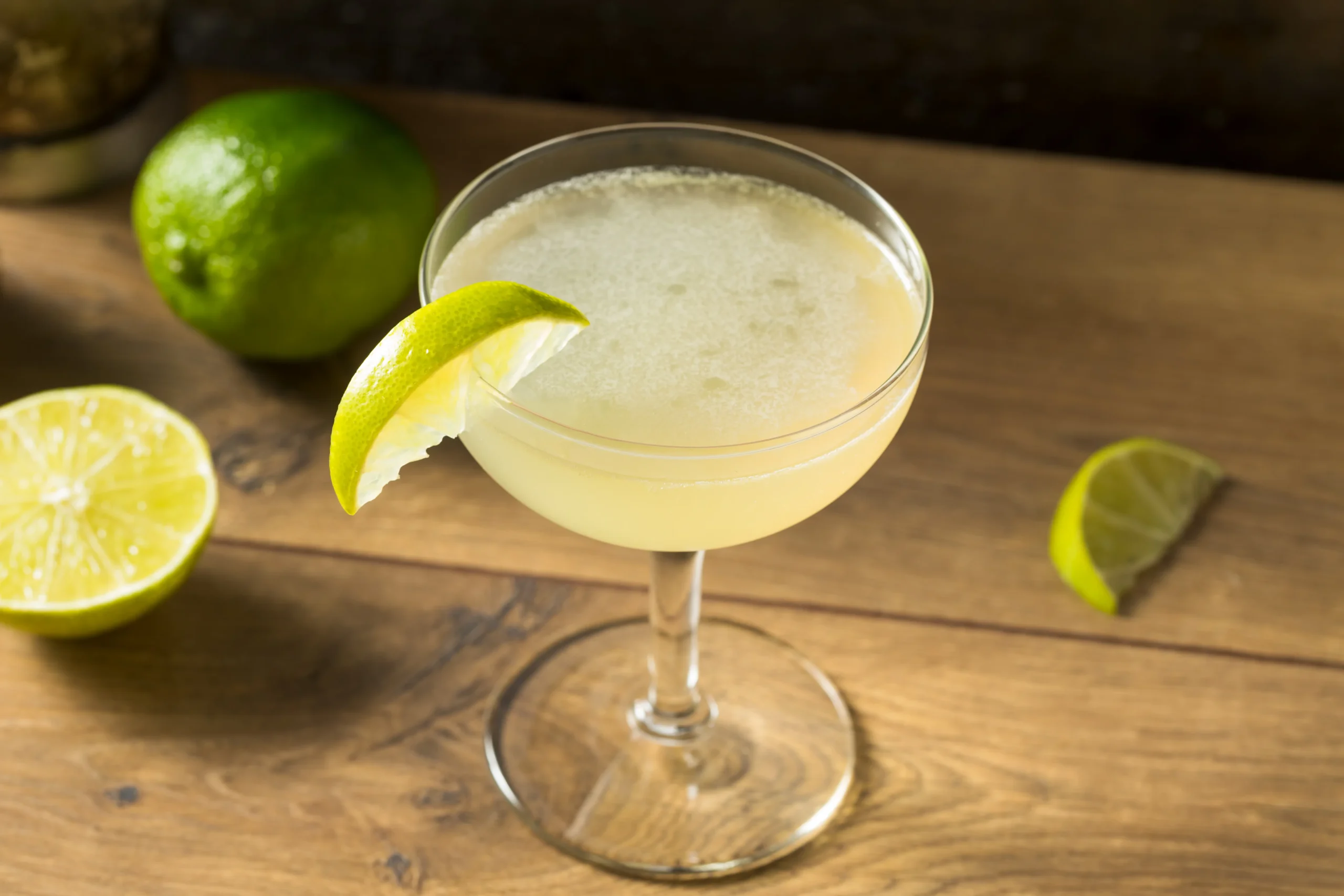 Newbie di Bar? Harus Tau Daftar Minuman Cocktail Klasik Ini! 14 Daiquiri scaled