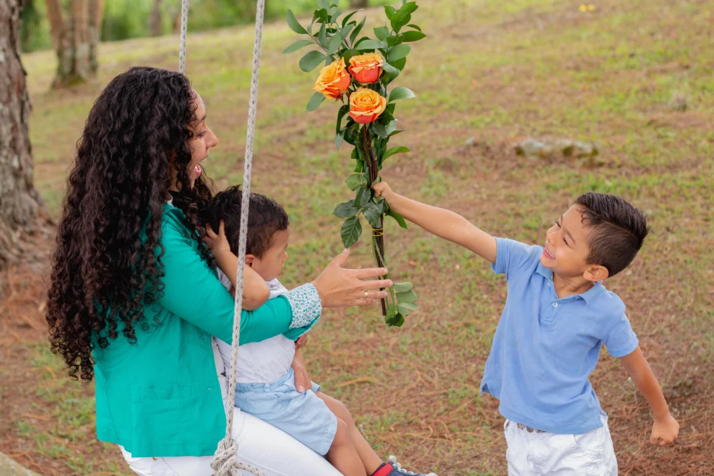 Inspirasi Ucapan Hari Ibu & Kado Sederhana yang Penuh Cinta 7 Kado Terbaik untuk Hari Ibu