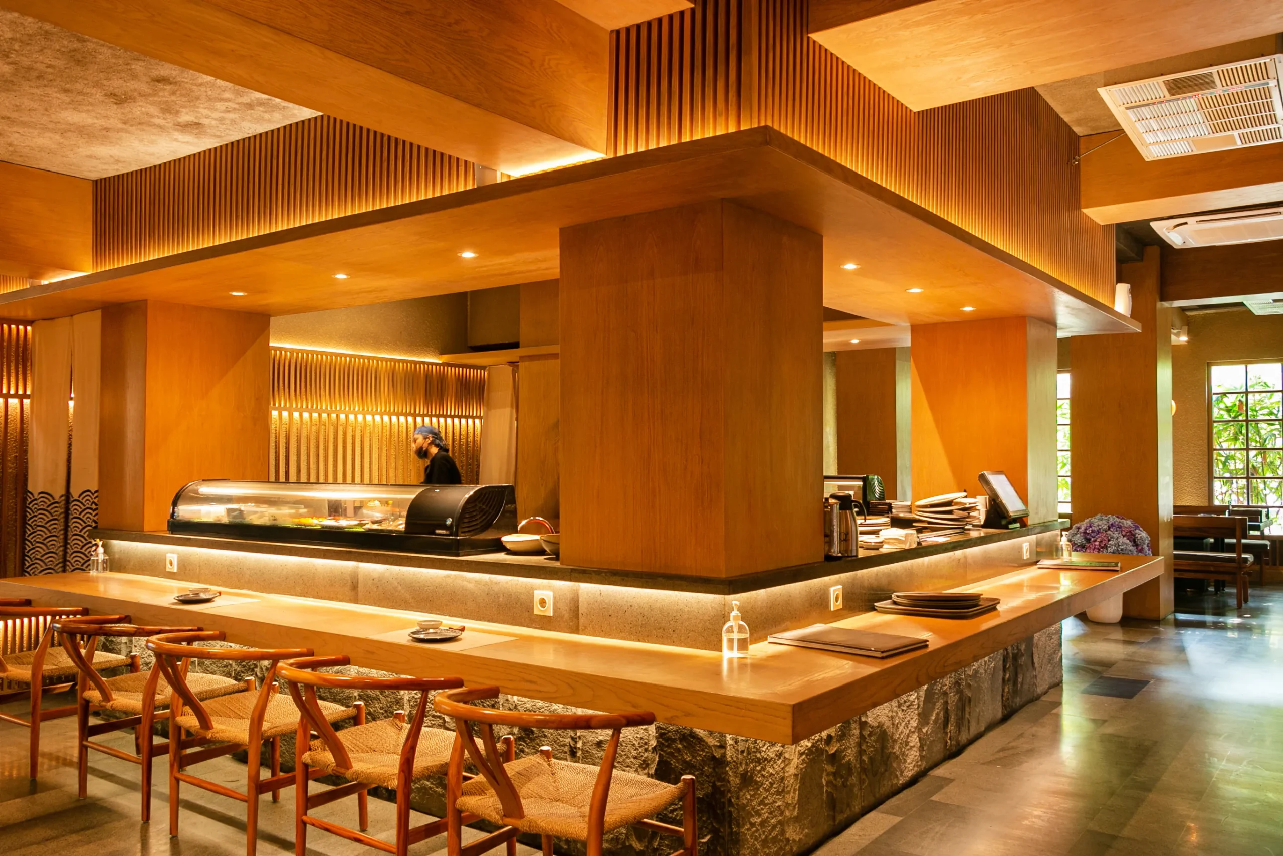 Kenali 5 Jenis Sake Jepang Ini Biar Nggak Salah Pilih! 21 Kenjiro Sushi Bar scaled