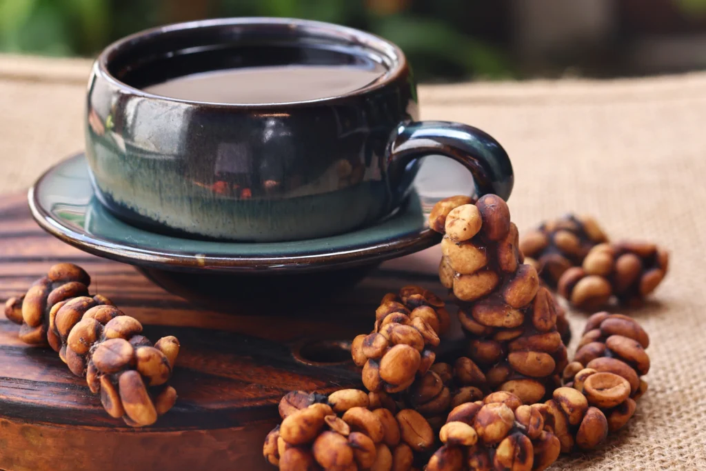 Kopi luwak muncul karena petani kopi terlalu miskin buat minum kopi