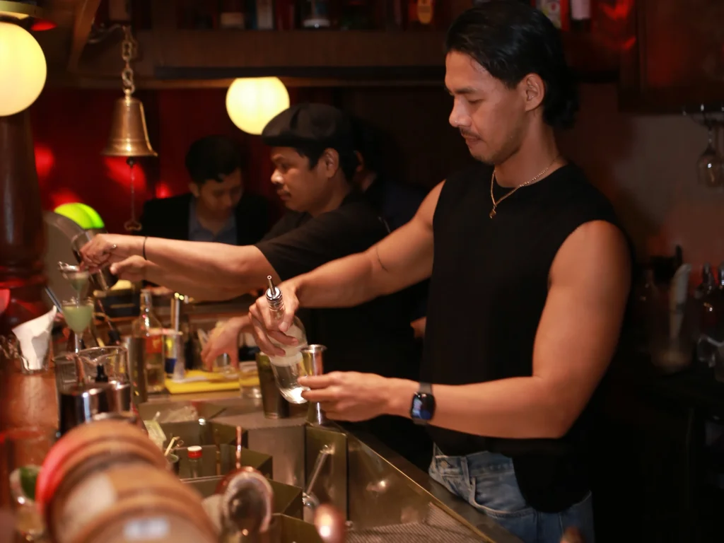 Cara jadi barista di cafe Jakarta