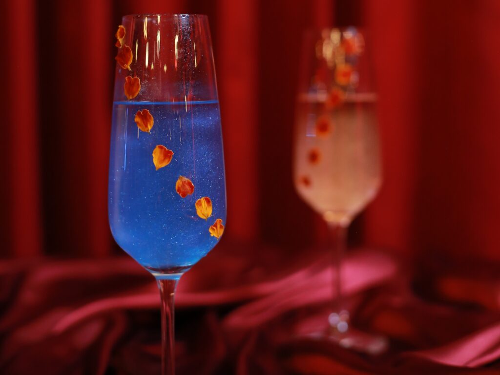 Fungsi di Balik Bentuk Cocktail Glass yang Beragam 5 Cocktail glass flute